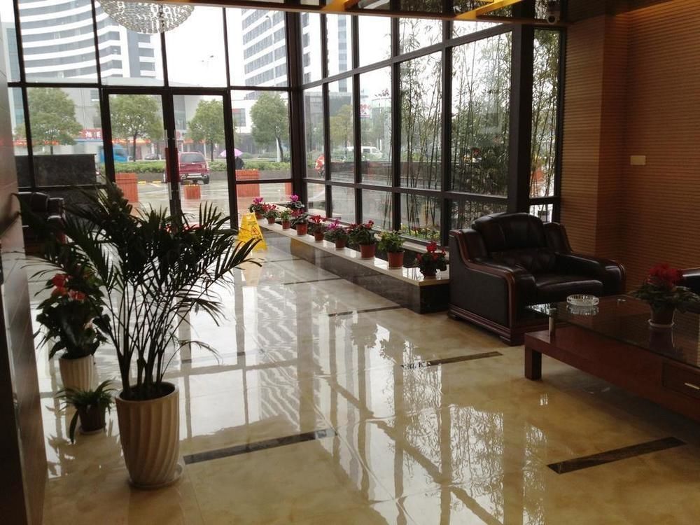Yiting Si Ji Hotel Nantong Gongnong North Road Exterior photo